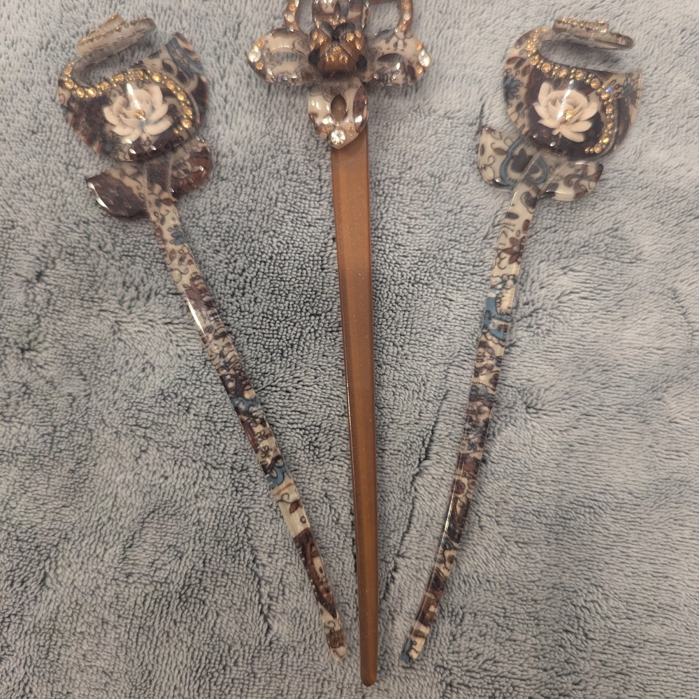Vintage Art Deco Celluloid Rhinestone Floral Hair Sticks Set - Picture 6 of 6